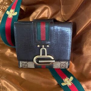 Gucci Brown Leather Wallet with Red and Green Stripe Sherry Line